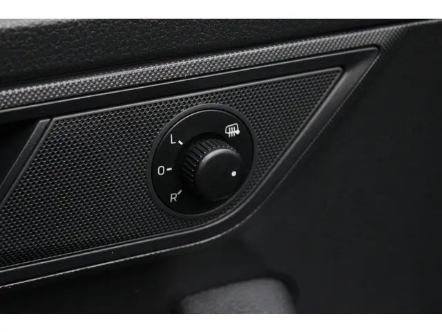 Škoda Fabia 1.2 TSI JOY zeer nette staat 2016 Benzine 24