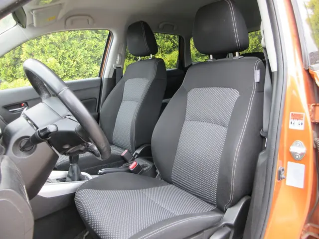 Suzuki Vitara 1.6 Exclusive*Navi*Cruise*Camera* 2015 Benzine 2