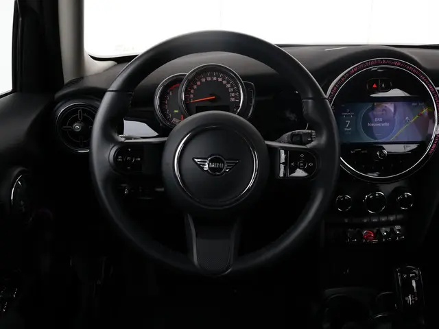 MINI Cooper Mini 1.5 Camden Edition 2023 Benzine 16