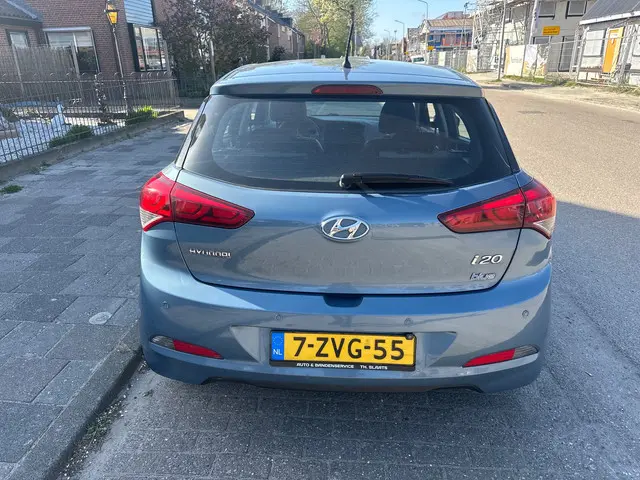 Hyundai i20 1.2 LP i-Drive Cool 2015 Benzine 6