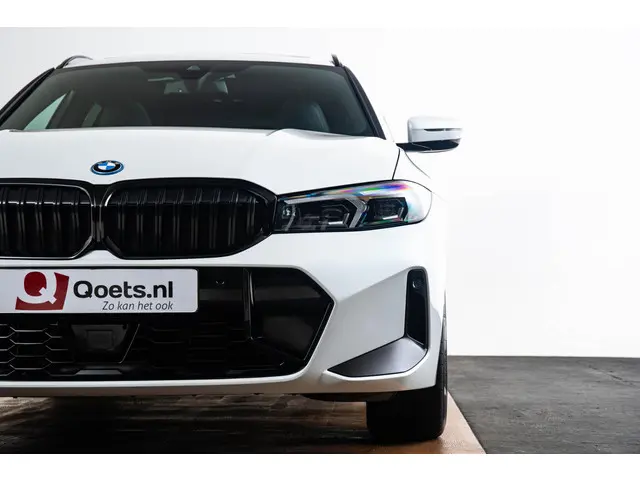 BMW 3 Serie Touring 330e xDrive 2023 Hybride Benzine 21