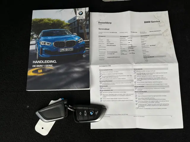 BMW 1 Serie 118i Sport Line 2021 Benzine 25