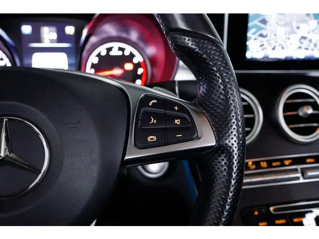 Mercedes-Benz C-Klasse Cabrio 200 AMG Line 2018 Benzine 24
