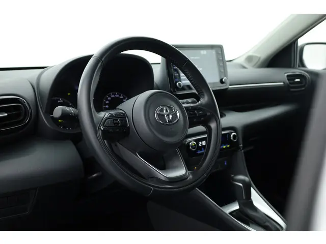 Toyota Yaris 1.5 Hybrid Active 2022 Hybride Benzine 6