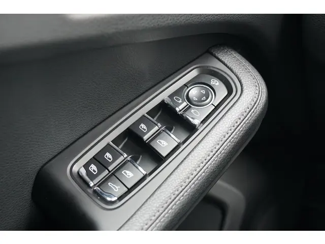 Porsche Macan 2.0 2018 Benzine 36