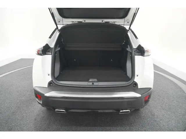 Peugeot 2008 PureTech 130 Allure 2020 Benzine 58