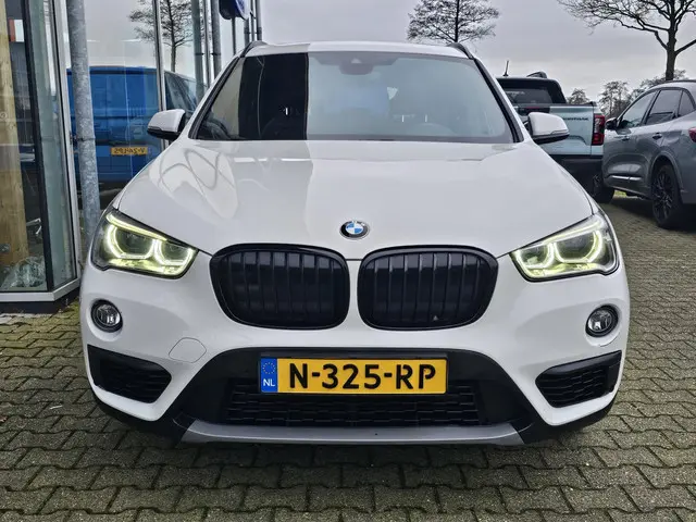 BMW X1 sDrive18i 2018 Benzine 7