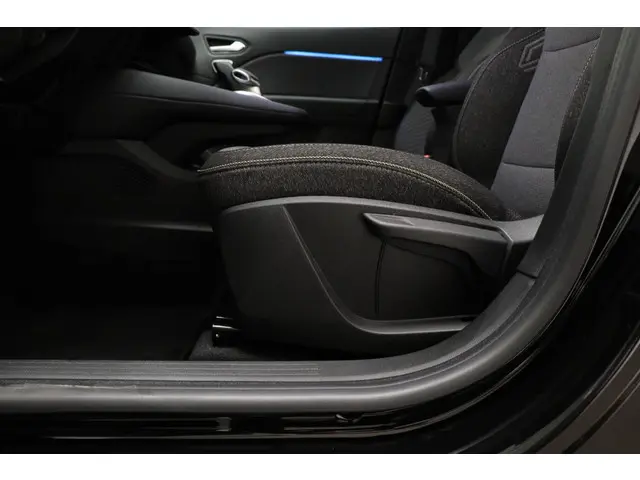 Renault Captur 1.3 mild hybrid 160 techno 2025 Benzine 24