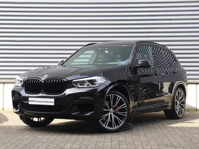 BMW X3 xDrive30e 2021 Hybride Benzine 42