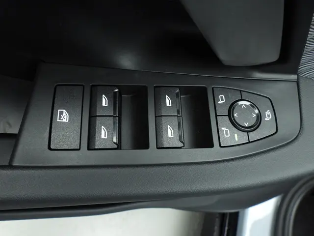 BMW i5 Touring eDrive40 2025 Elektrisch 21