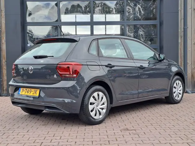 Volkswagen Polo 1.0 MPI Trendline 2018 Benzine 4