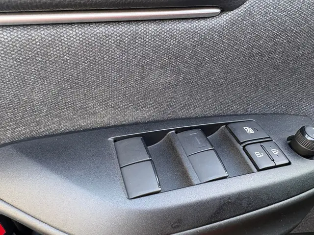 Toyota Yaris 1.5 Hybrid Dynamic 2021 Hybride Benzine 11