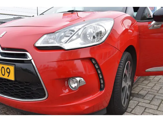 Citroën DS3 1.2 VTi So Chic 2013 Benzine 17