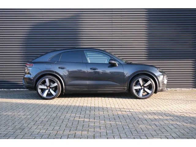 Porsche Macan 100 kWh 2025 Elektrisch 5