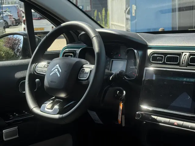 Citroën C3 1.2 PureTech C-Series 2022 Benzine 16