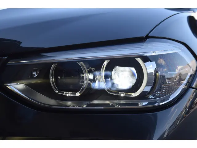 BMW X3 xDrive20i High Executive 2018 Benzine 31