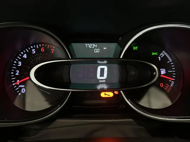 Renault Clio Estate 0.9 TCe 90 Limited 2018 Benzine 4