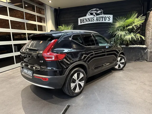 Volvo XC40 2.0 B3 Essential Edition 165PK 2025 Benzine 4