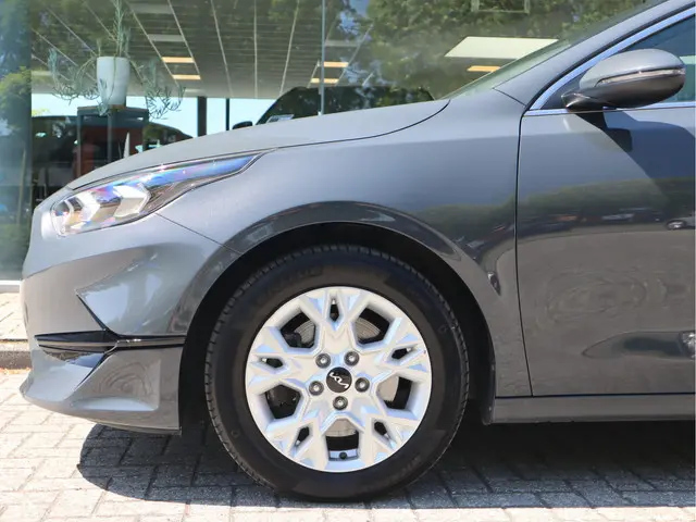 Kia Ceed 1.0 T-GDi 2022 Benzine 17