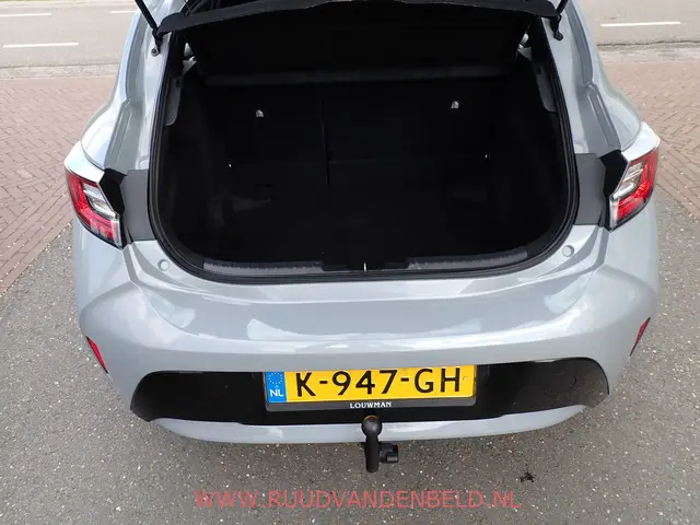 Toyota Corolla 1.8 Hybrid Business 2021 Hybride Benzine 29