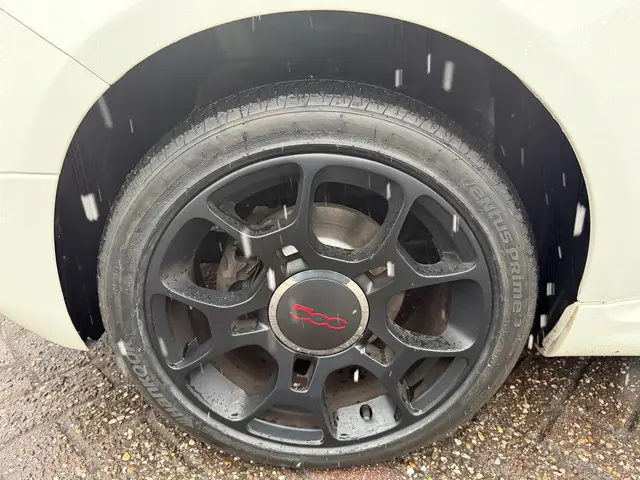 Fiat 500 1.2 Lounge cabrio 2017 Benzine 11