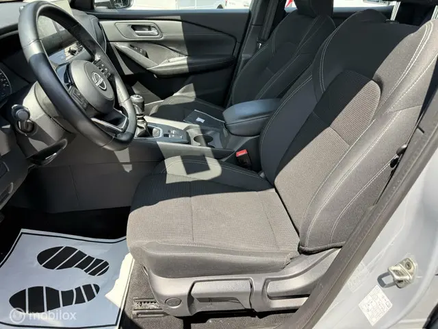 Nissan QASHQAI 1.3 MHEV Business Design 2023 Benzine 11