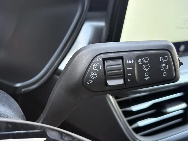 Ford Kuga 2.5 PHEV Titanium 2026 Hybride Benzine 26