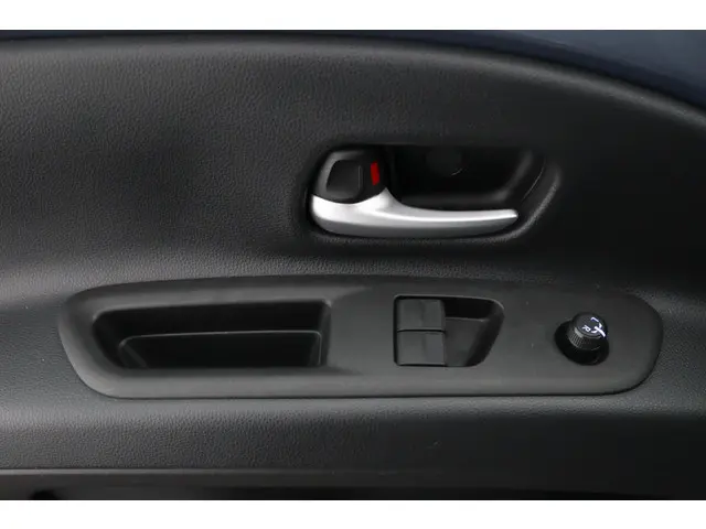 Toyota Aygo X 1.0 VVT-i MT Play 2024 Benzine 28