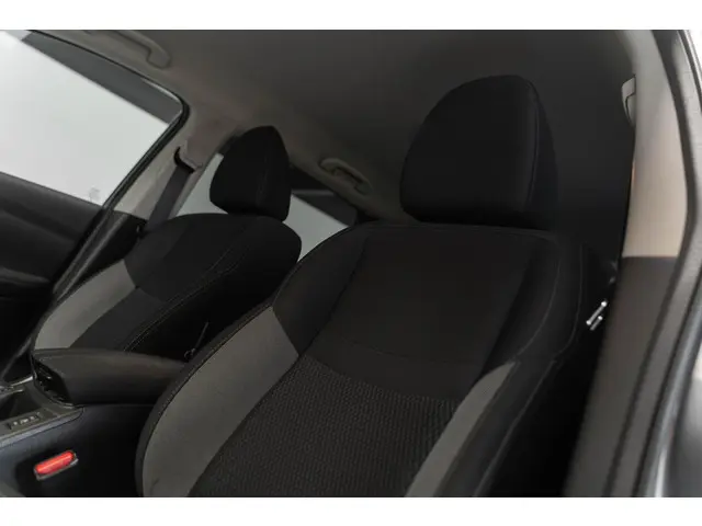 Nissan QASHQAI 1.2 Business Edition 2018 Benzine 12