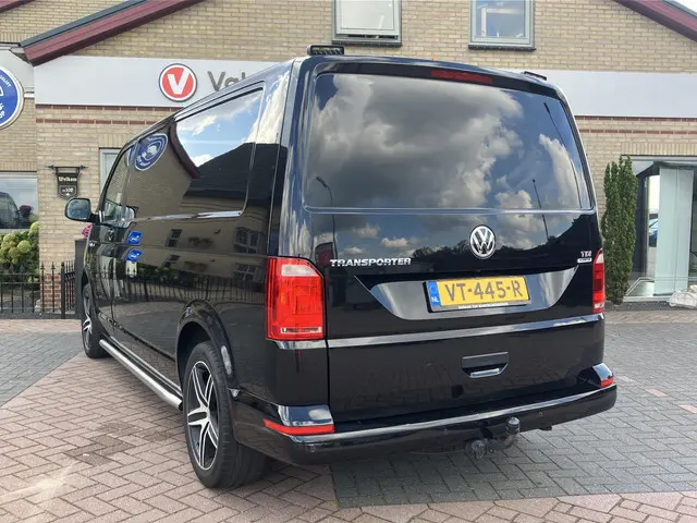 Volkswagen Transporter 2.0 TDI L2H1 Highline 2016 Diesel 9