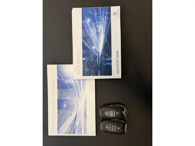 Peugeot 5008 1.2 PureTech Allure 2019 Benzine 30