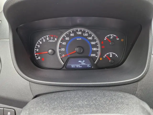 Hyundai i10 1.0i i-Drive 2018 Benzine 9