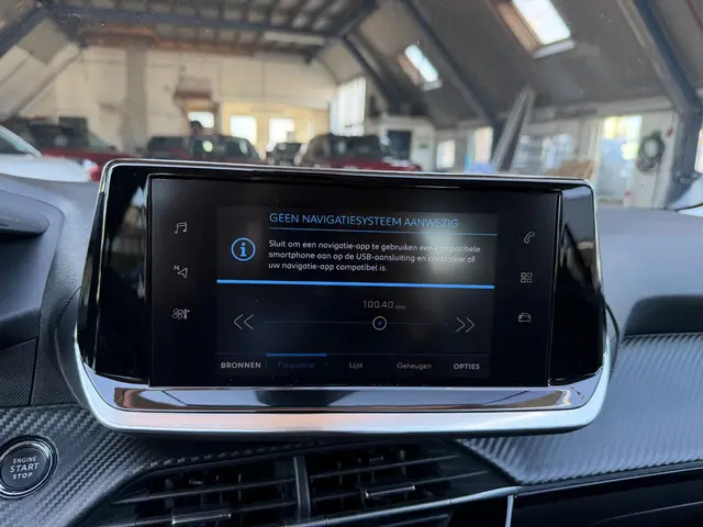 Peugeot 208 1.2 Turbo 100 PK Allure Pack 2023 Benzine 23