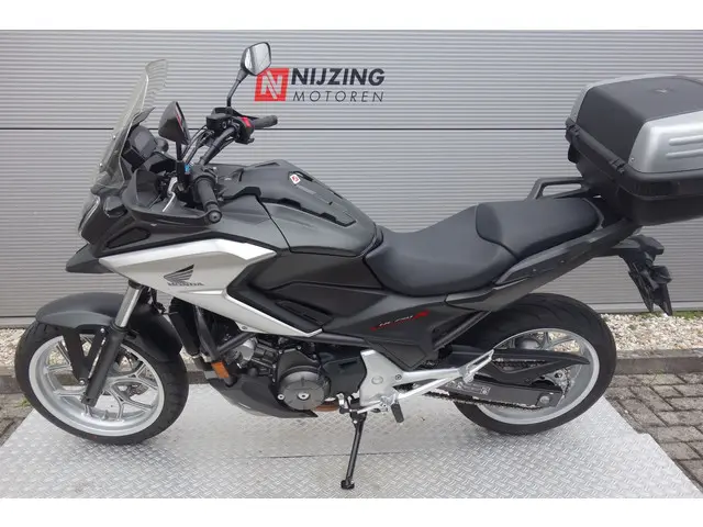 Honda NC 750 X ABS 2016 Benzine 15
