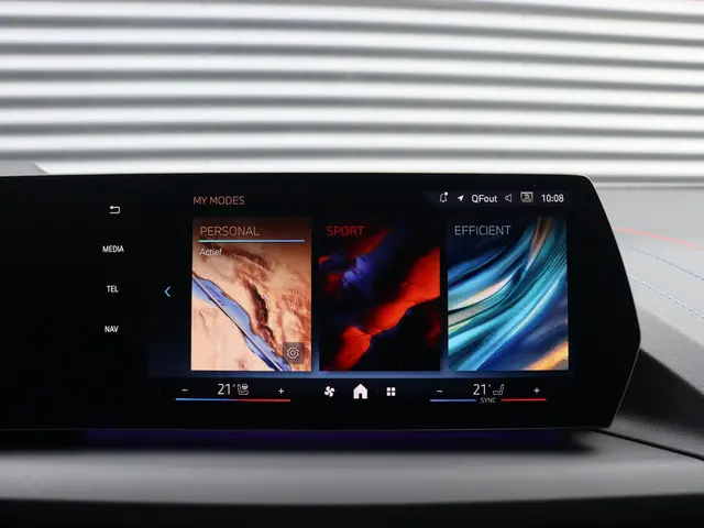 BMW 1 Serie 120 2025 Benzine 26