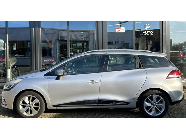 Renault Clio Estate 0.9 TCe Zen 2017 Benzine 6