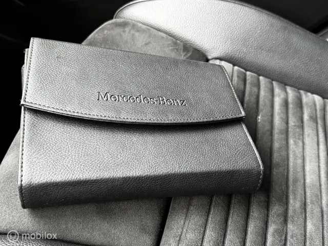 Mercedes-Benz GLA 180 Prestige 2016 Benzine 18