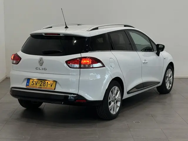 Renault Clio Estate 0.9 TCe 90 Limited 2018 Benzine 2