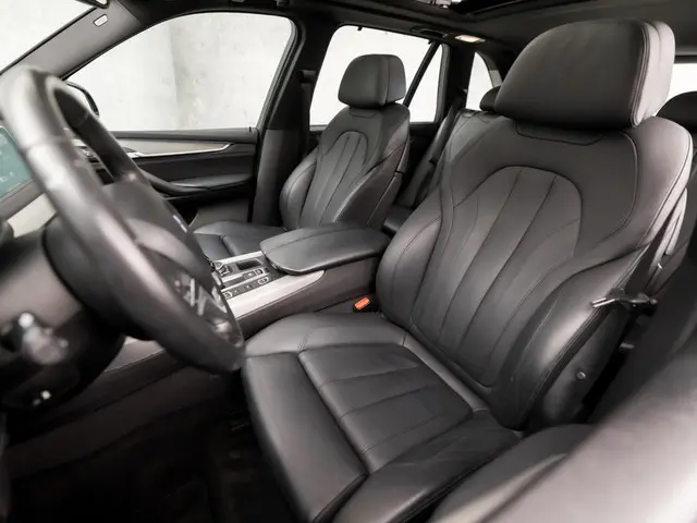 BMW X5 xDrive40e High Executive 2015 Hybride Benzine 16