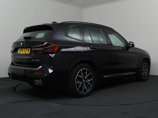 BMW X3 xDrive30e High Executive 2023 Hybride Benzine 2
