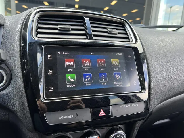 Mitsubishi ASX 1.6 Cleartec Connect Pro+ 2019 Benzine 10