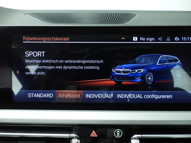 BMW 3 Serie Touring 330e 2022 Hybride Benzine 37