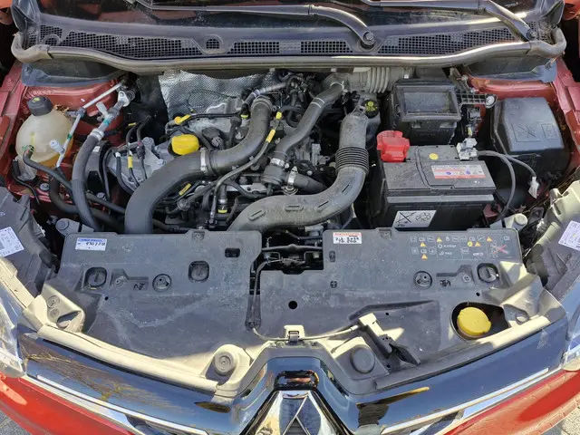 Renault Captur 0.9 TCe Bose 2018 Benzine 33