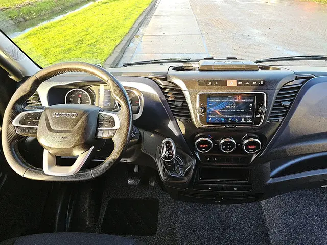 Iveco Daily 35 C 2020 Diesel 8