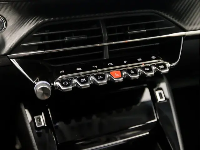 Peugeot 2008 1.2 PureTech Allure Sport 2020 Benzine 9