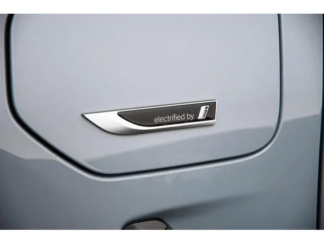 BMW X3 xDrive30e High Executive 2022 Hybride Benzine 24