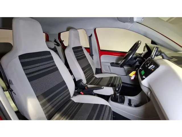 SEAT Mii 1.0 Style Chic 2012 Benzine 3