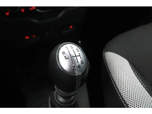 Dacia Dokker 1.3 TCe 130 Stepway 2020 Benzine 31