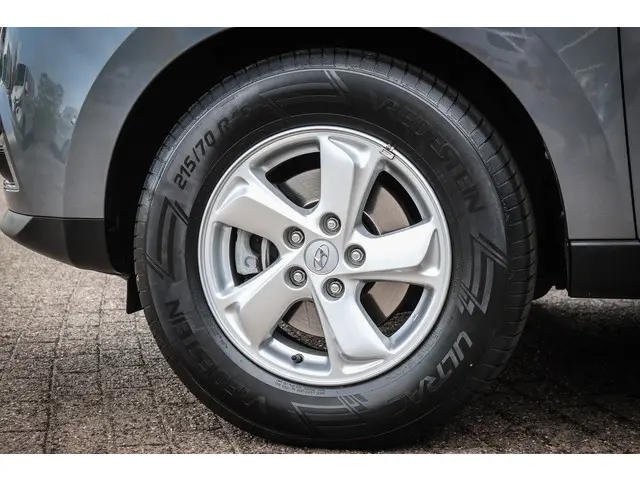 Hyundai ix35 1.6i GDI Dynamic 2013 Benzine 12