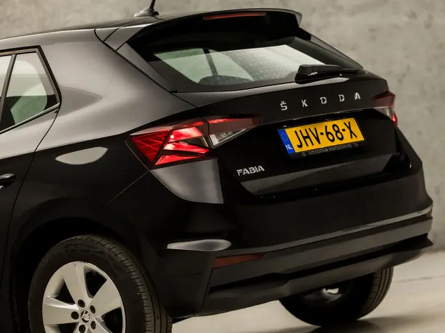 Škoda Fabia 1.0 TSI Sport 2022 Benzine 15